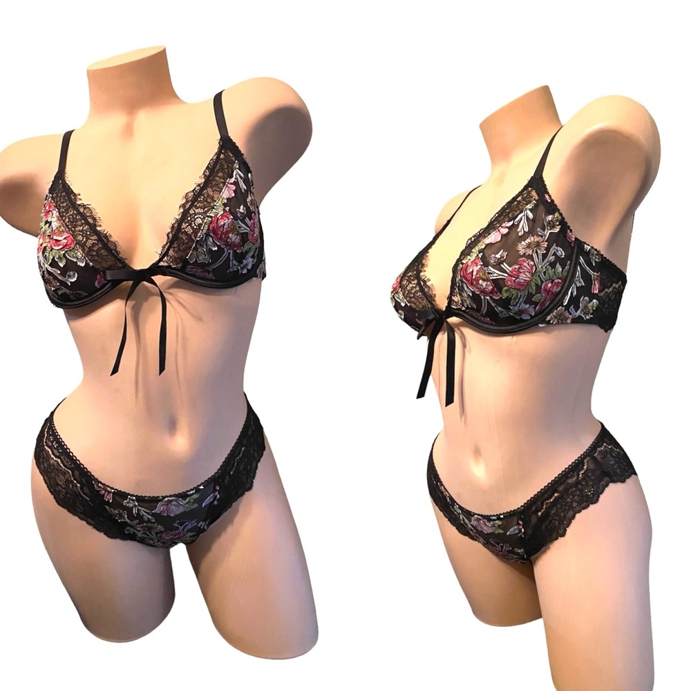 VICTORIAS SECRET 36B/S
DREAM ANGELS UNLINED EMBROIDERED DEMI BRA SET